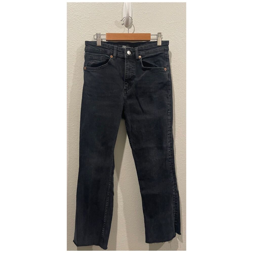 ZARA Black Pockets Jeans